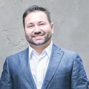 Meet your Posher, Adilson